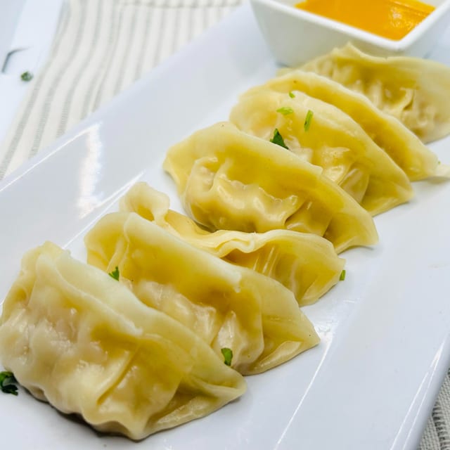 Chicken Momo (6 Pcs.).